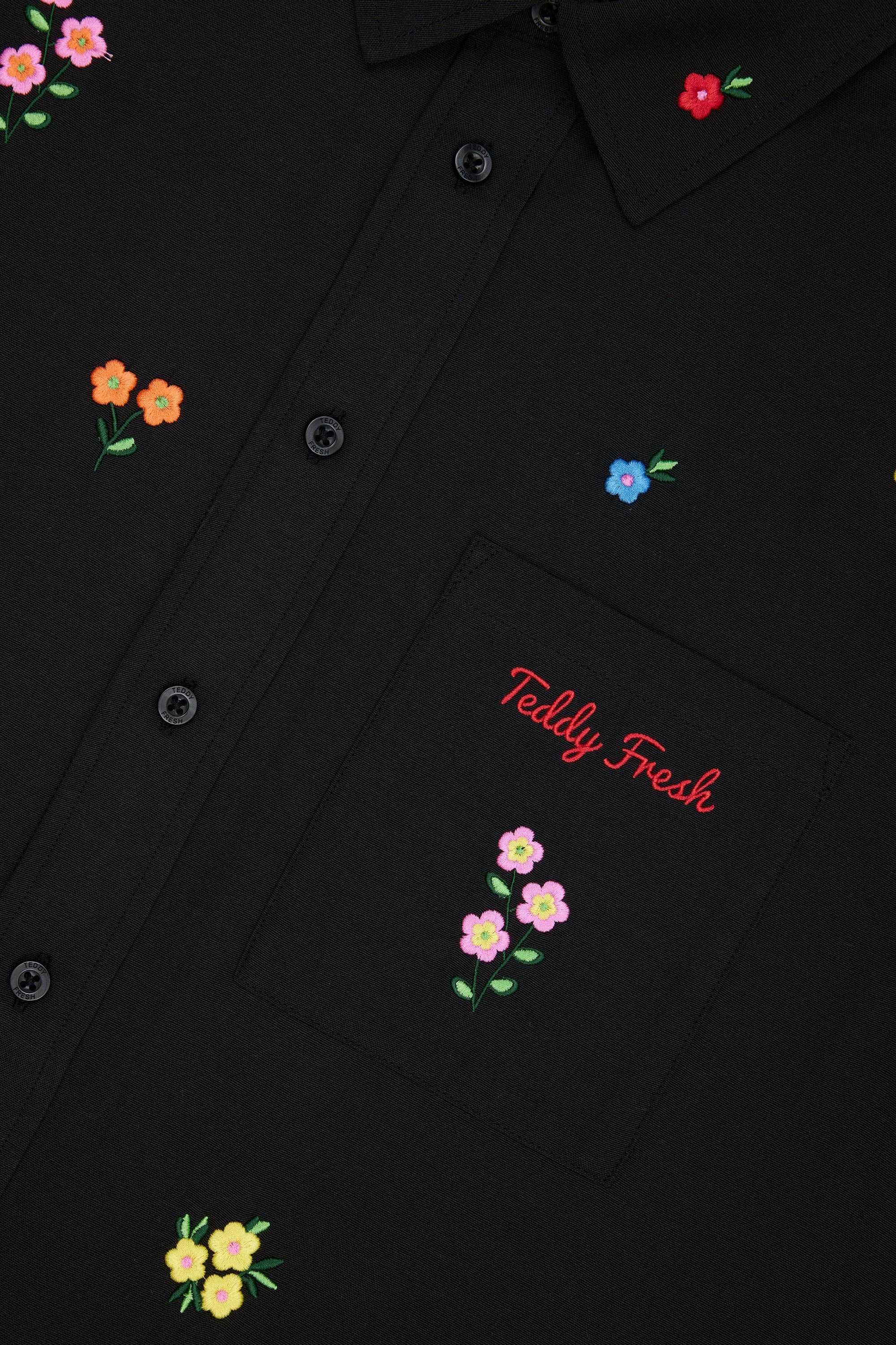 Black Teddy Fresh Flower Embroidery Shirt | UJPODI314