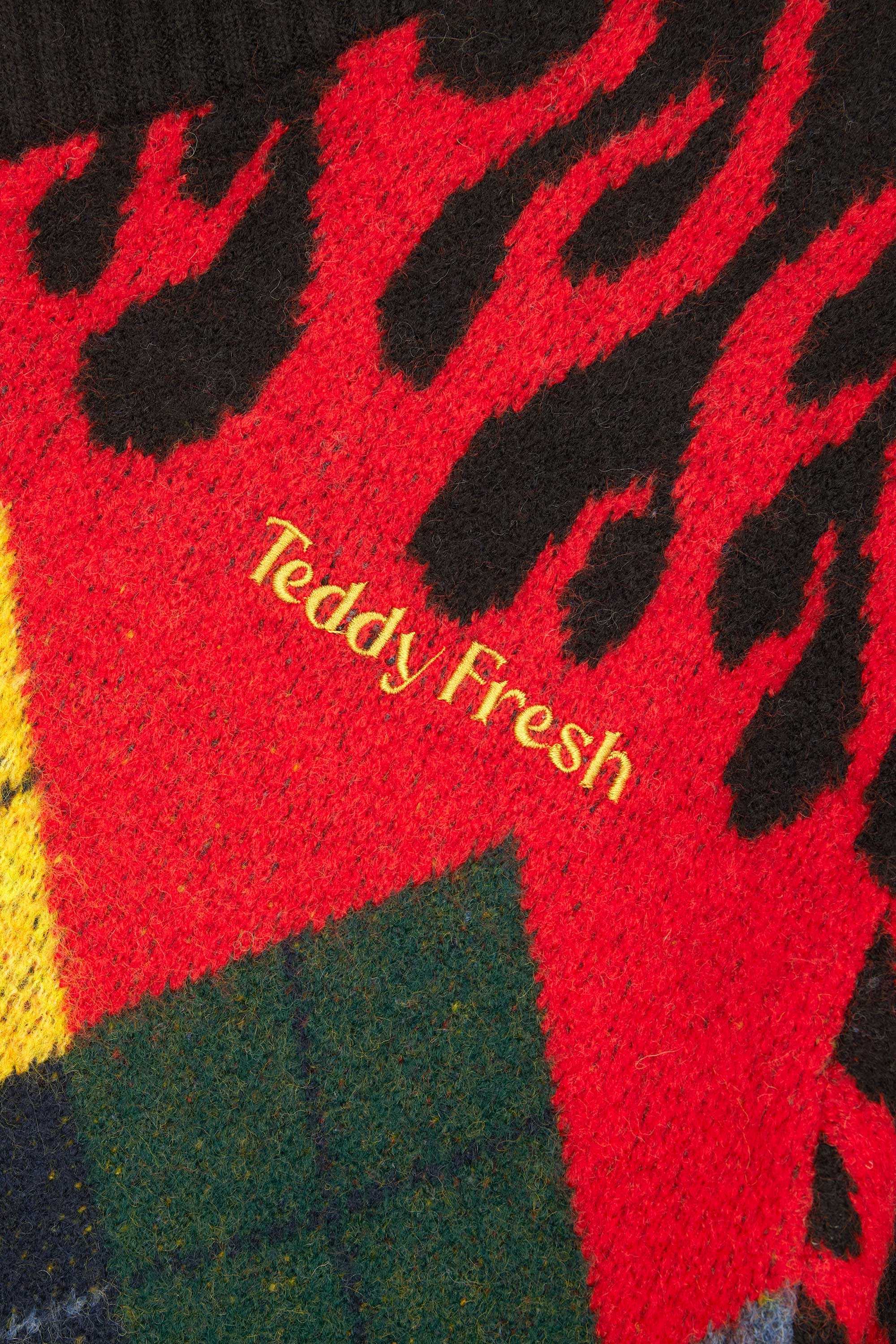 Black Teddy Fresh In Flames Sweater | SWLFPK408