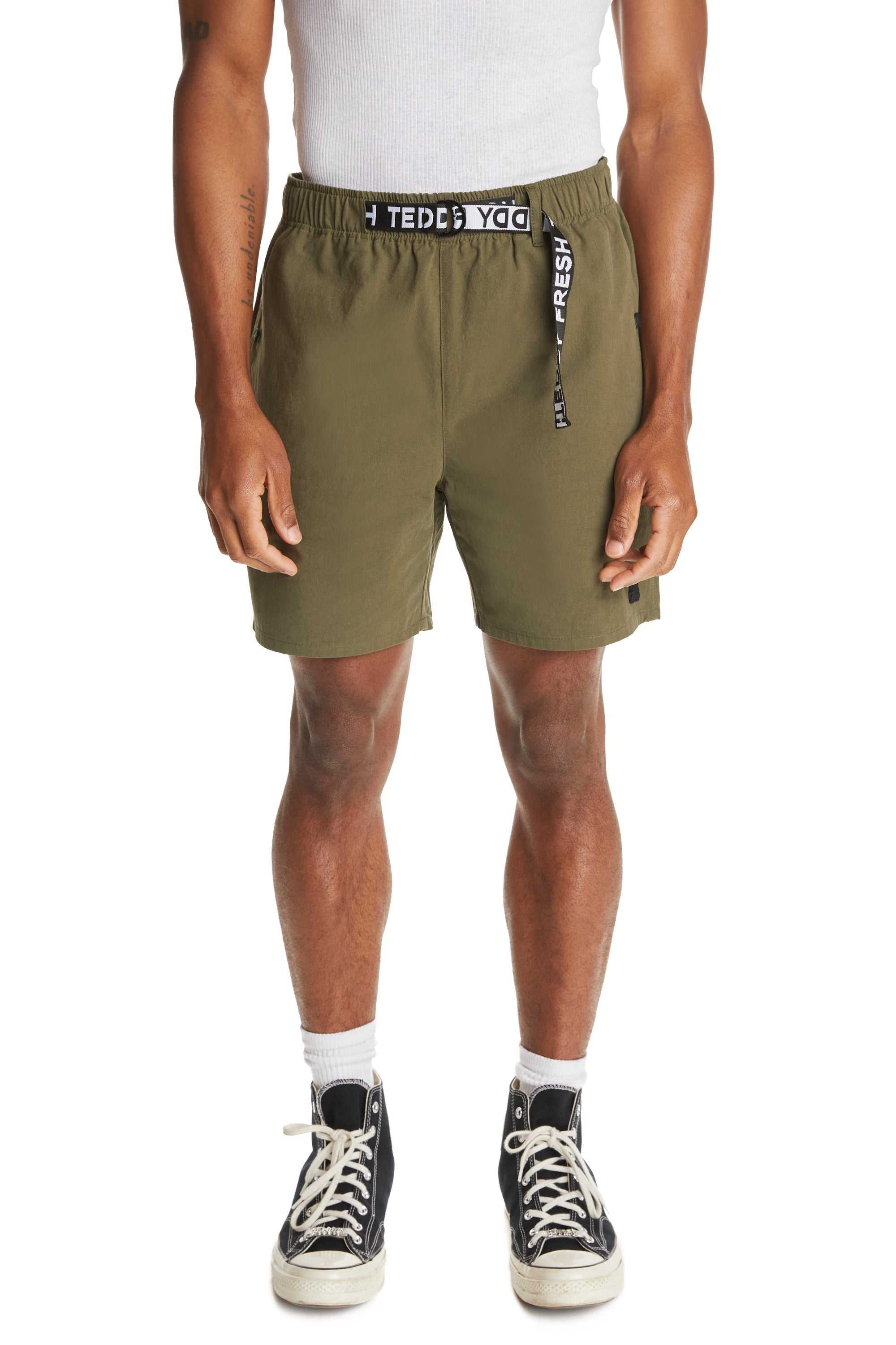 Green Teddy Fresh Webbing Belt Cotton Shorts | AOTQEV241