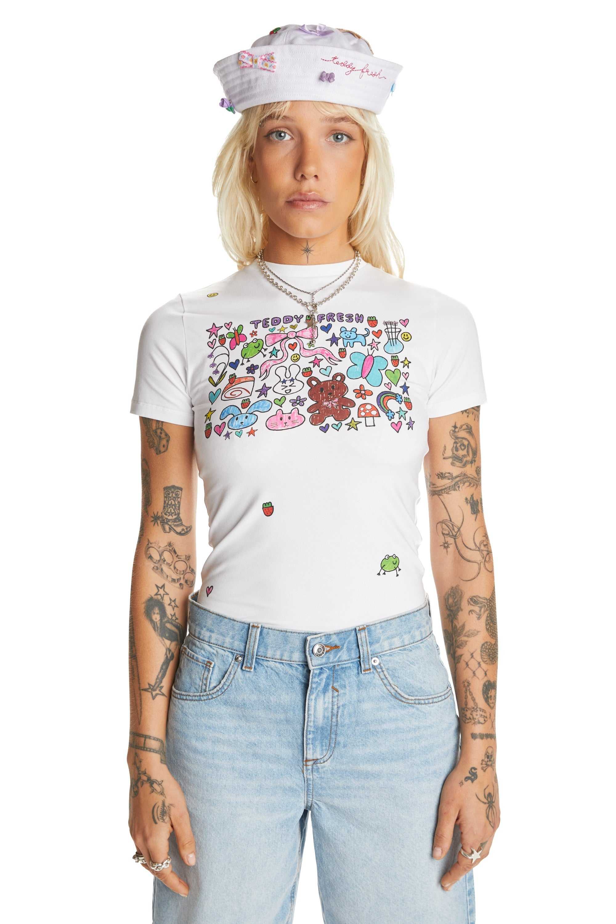 White Teddy Fresh TF x Blo_oberry Fitted Tee | PEJGBR584